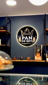 Pan de Rey Local
